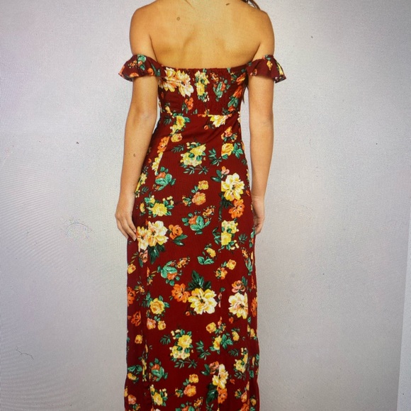 never worn floral dress from fashion nova - Picture 6 of 6